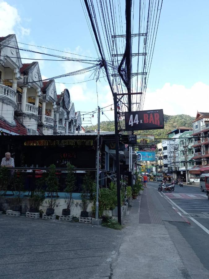 Andaman Place Guesthouse Patong Buitenkant foto