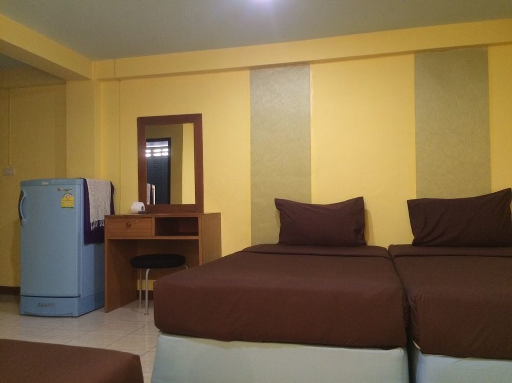 Andaman Place Guesthouse Patong Buitenkant foto