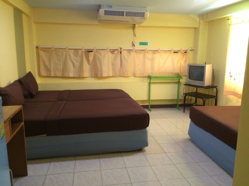 Andaman Place Guesthouse Patong Buitenkant foto