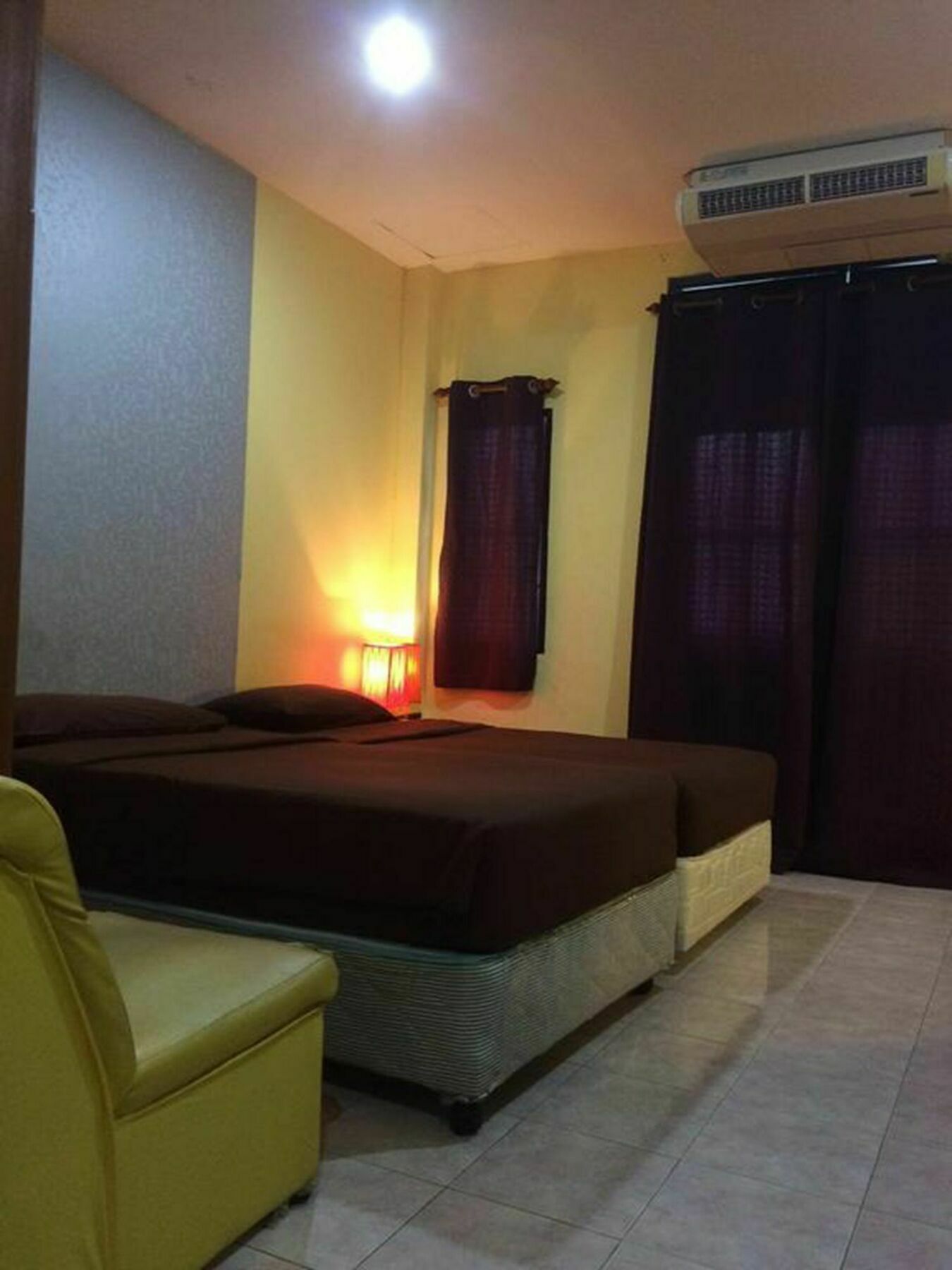 Andaman Place Guesthouse Patong Buitenkant foto