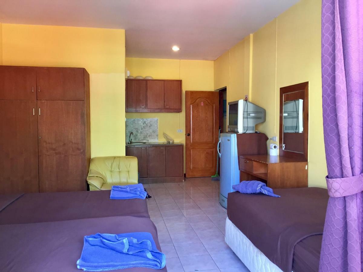 Andaman Place Guesthouse Patong Buitenkant foto